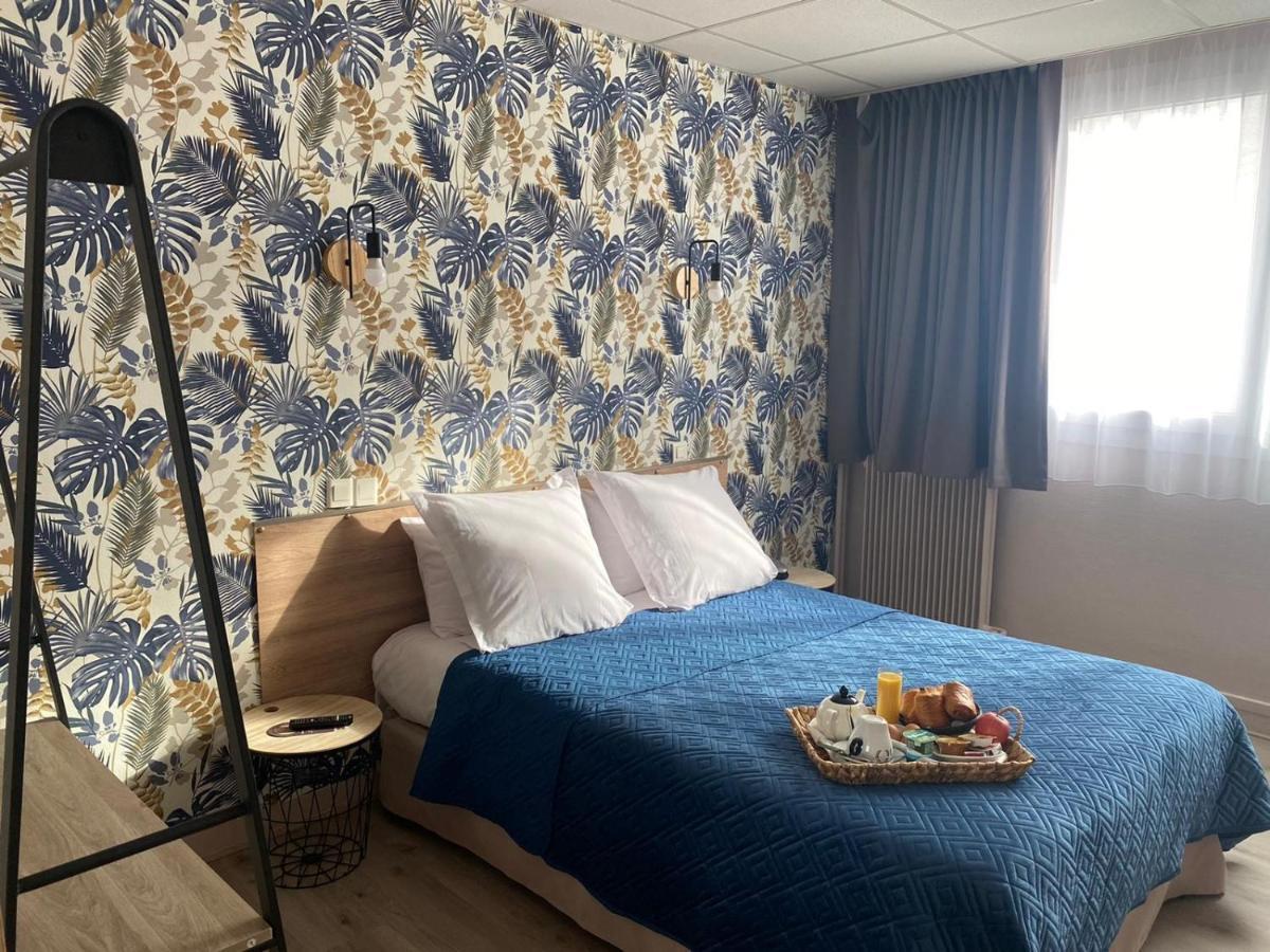 Hotel Contact Foch